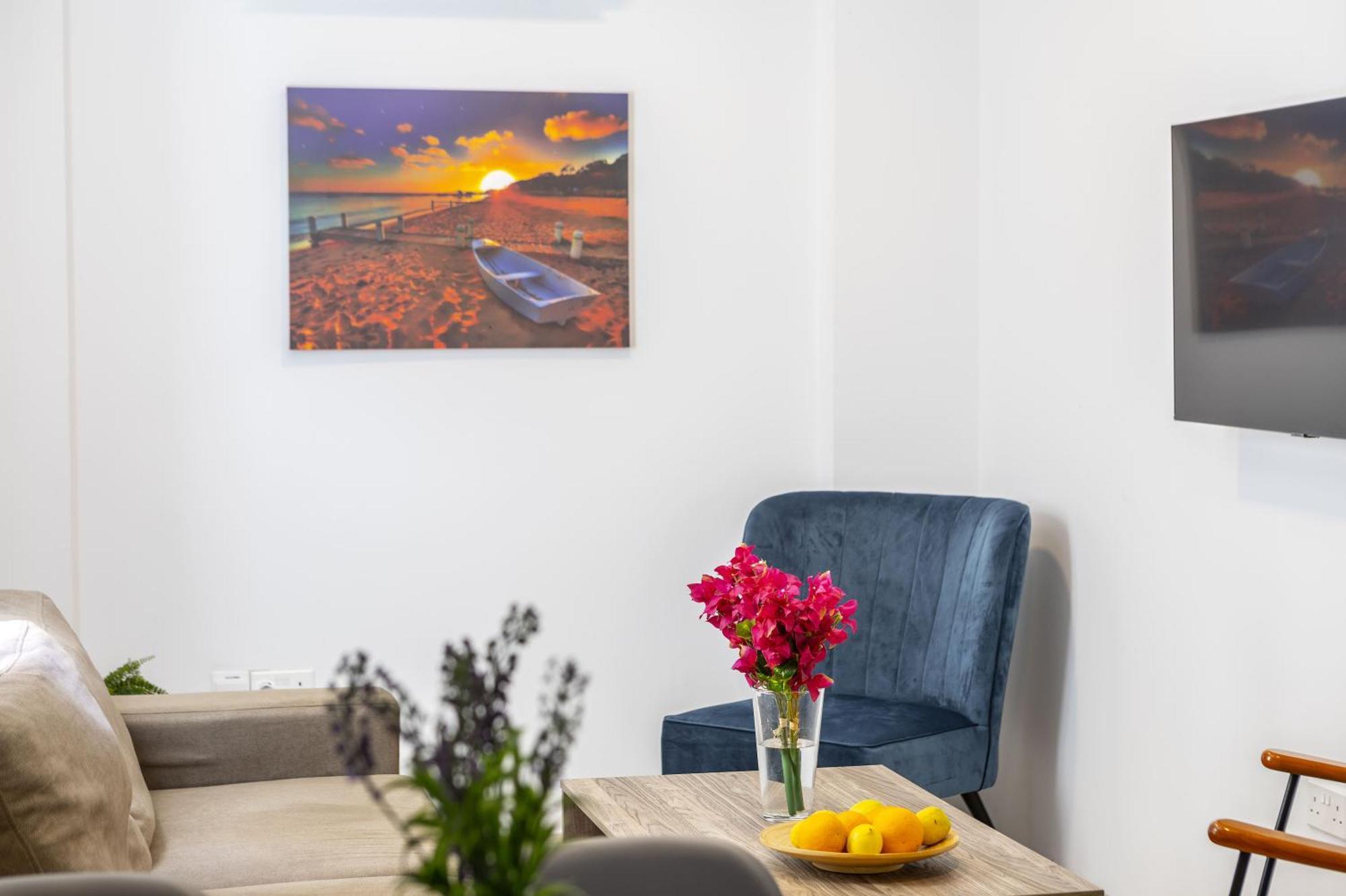 C-Premium Apts 100M From Beach And City Centre Larnaca Eksteriør billede