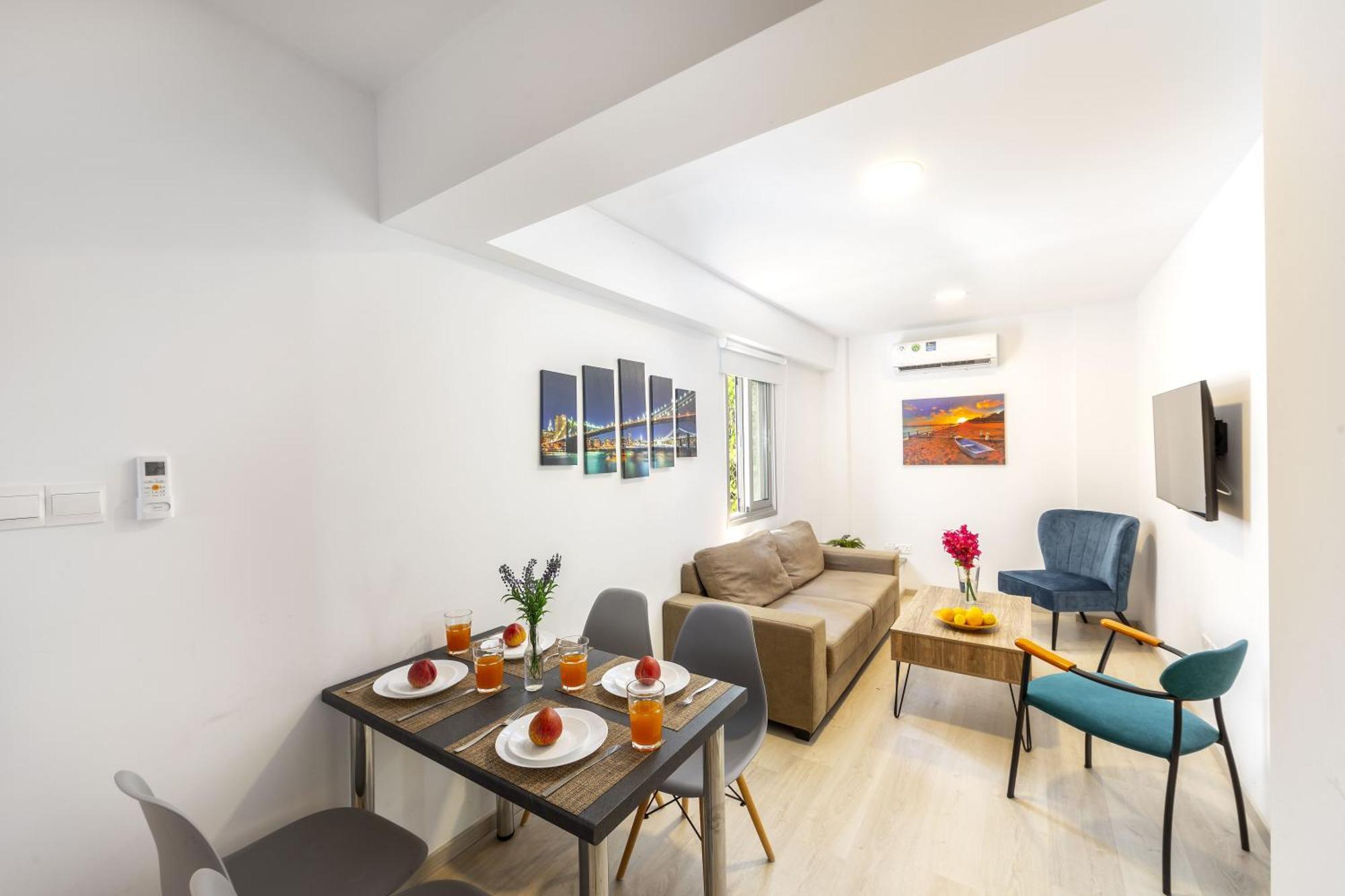 C-Premium Apts 100M From Beach And City Centre Larnaca Eksteriør billede