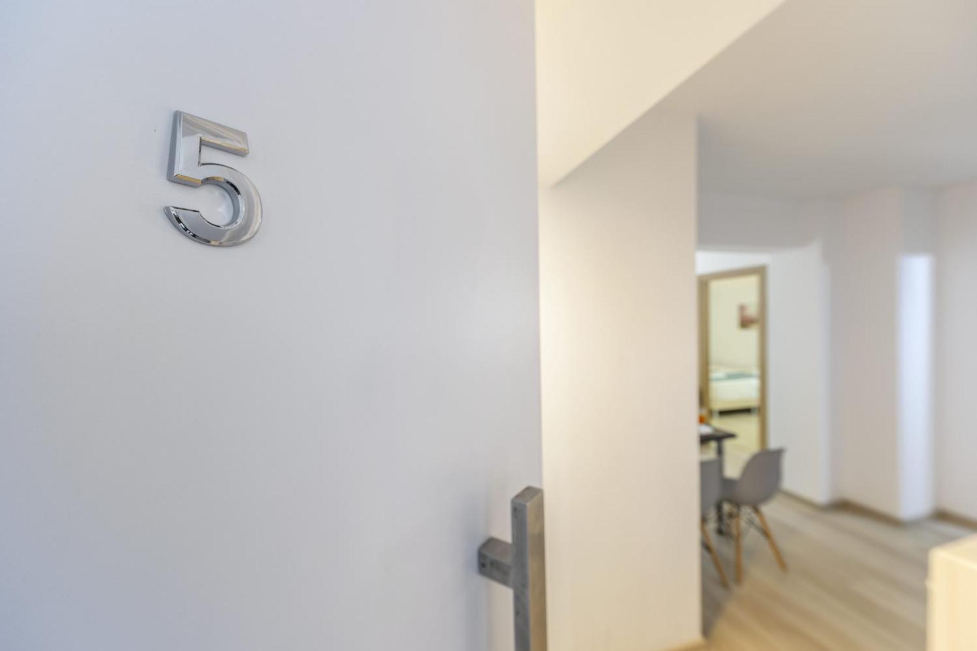 C-Premium Apts 100M From Beach And City Centre Larnaca Eksteriør billede
