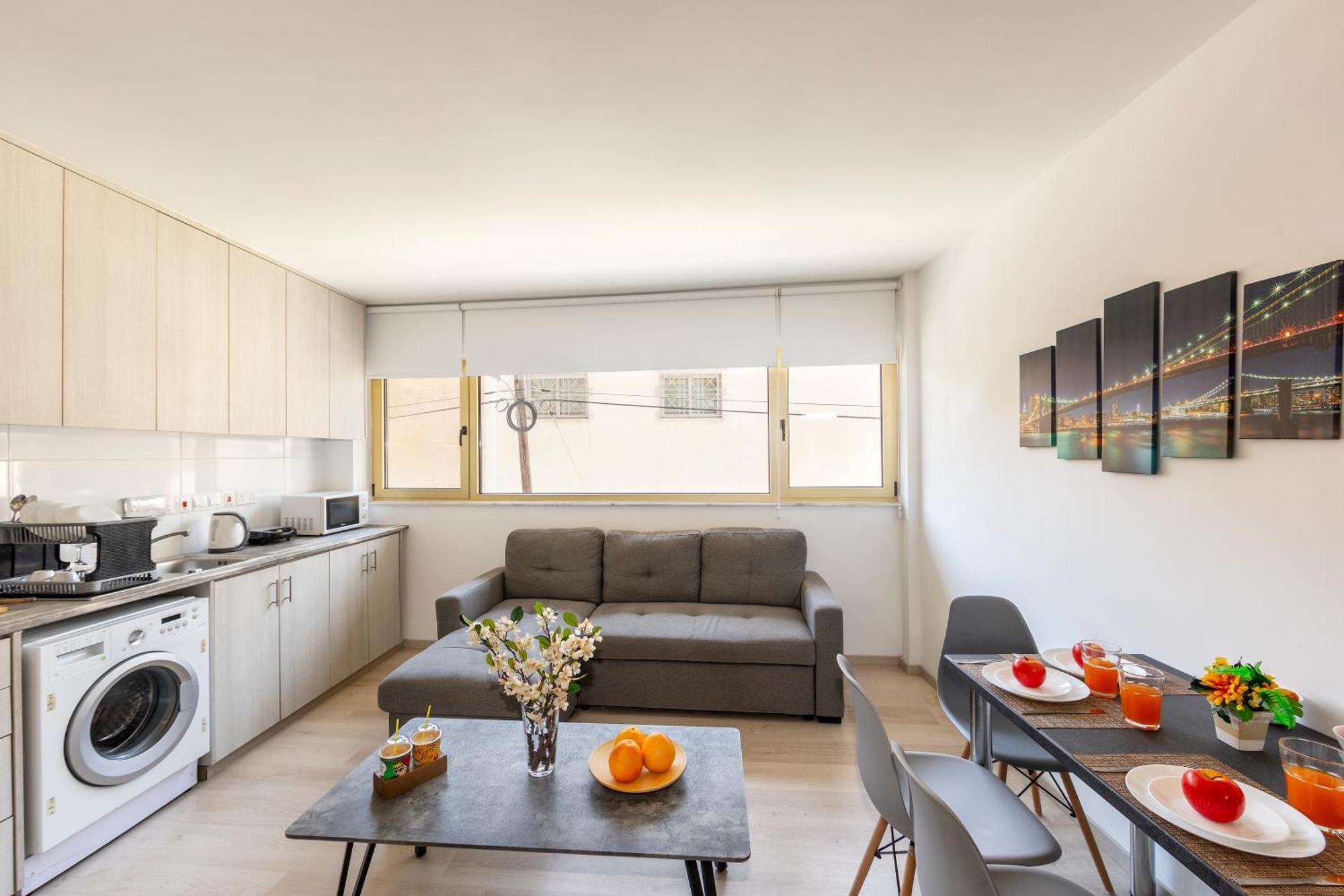 C-Premium Apts 100M From Beach And City Centre Larnaca Eksteriør billede