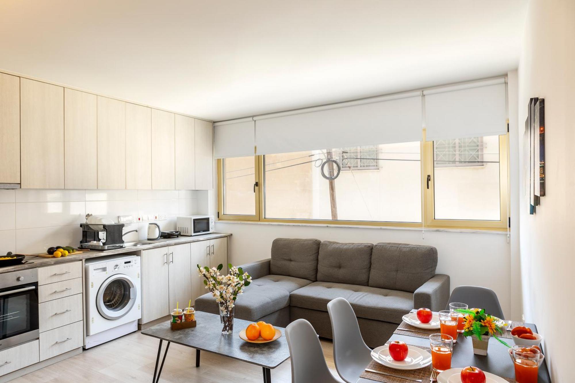 C-Premium Apts 100M From Beach And City Centre Larnaca Eksteriør billede