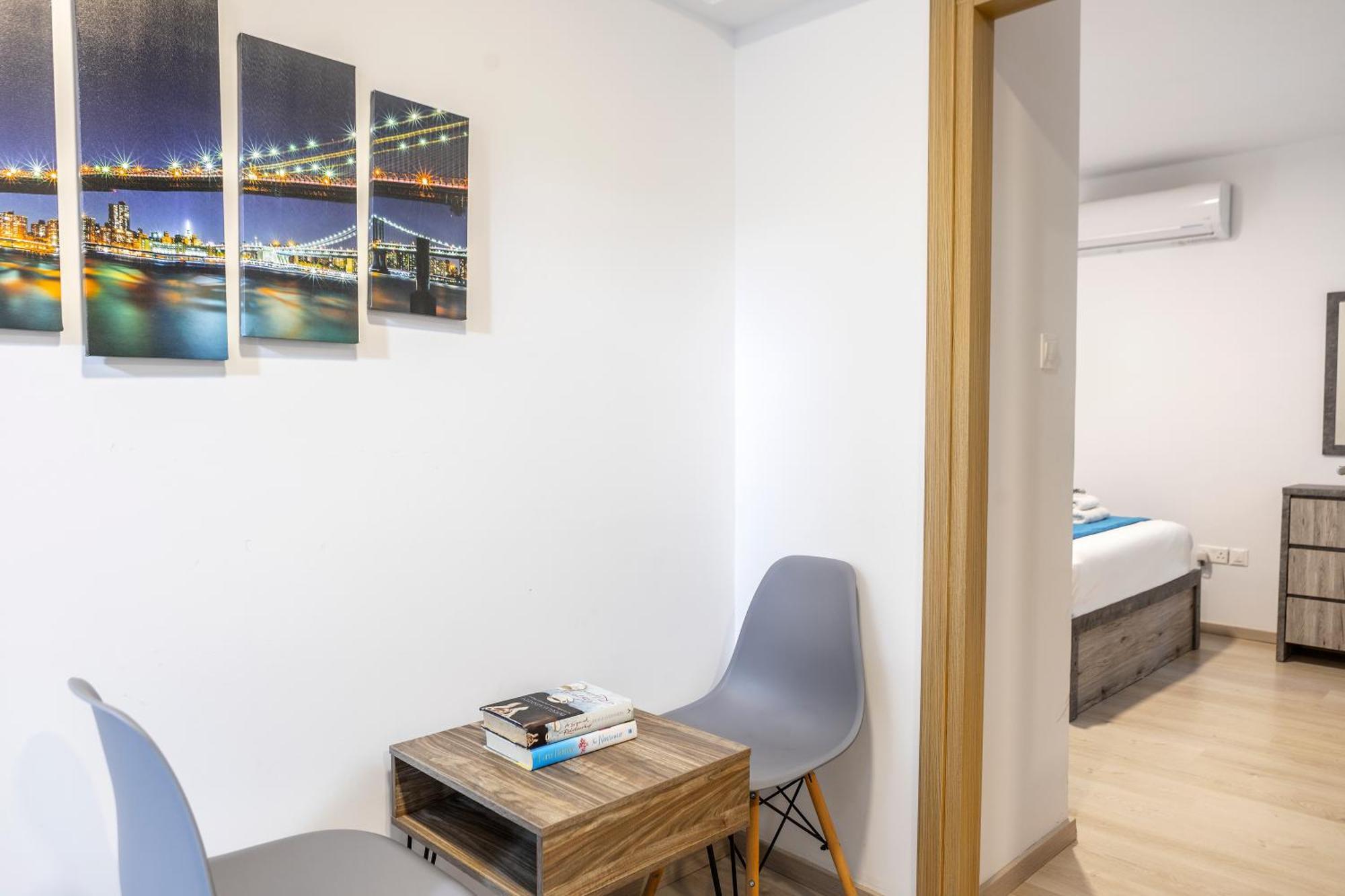 C-Premium Apts 100M From Beach And City Centre Larnaca Eksteriør billede