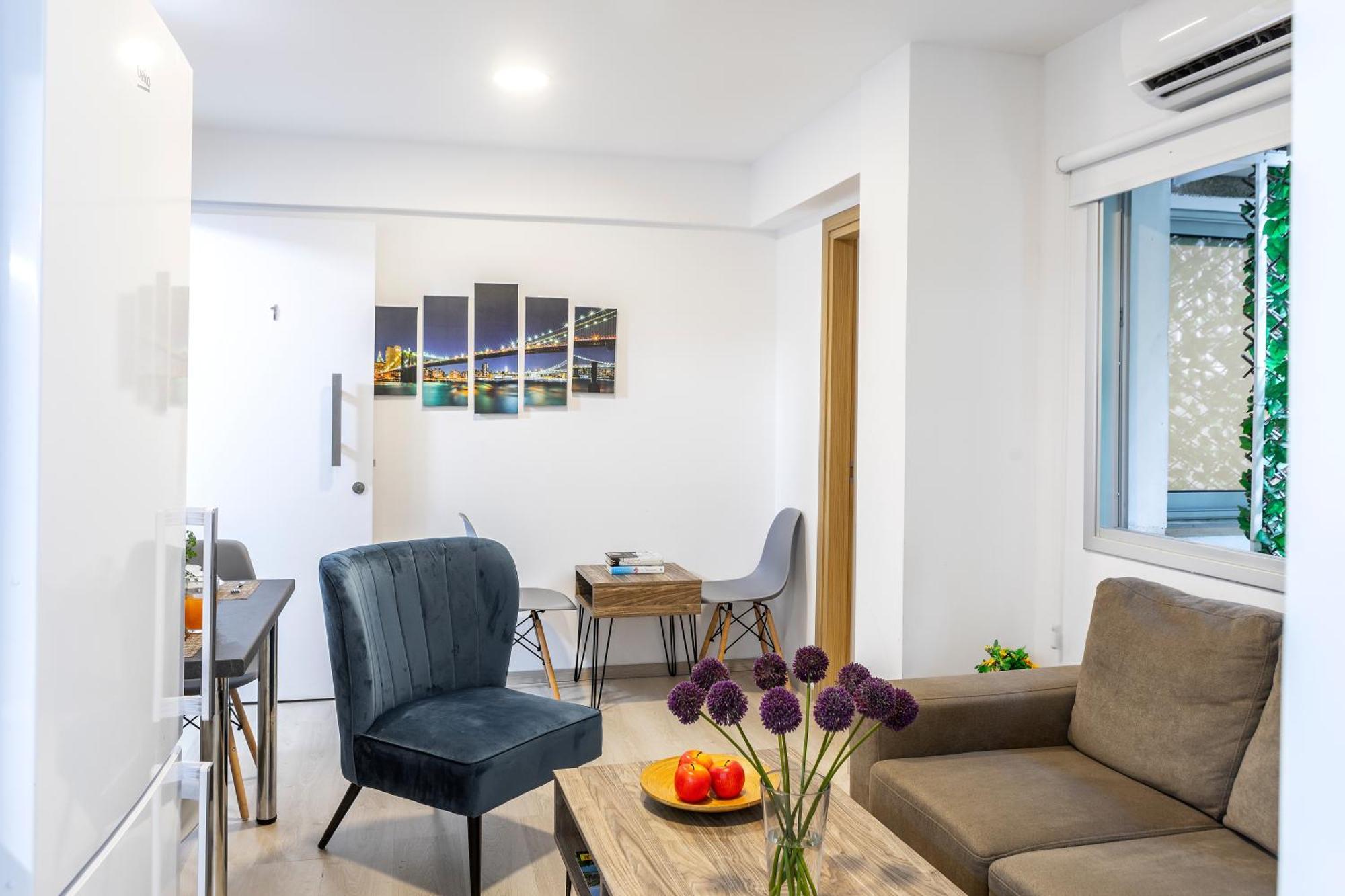 C-Premium Apts 100M From Beach And City Centre Larnaca Eksteriør billede