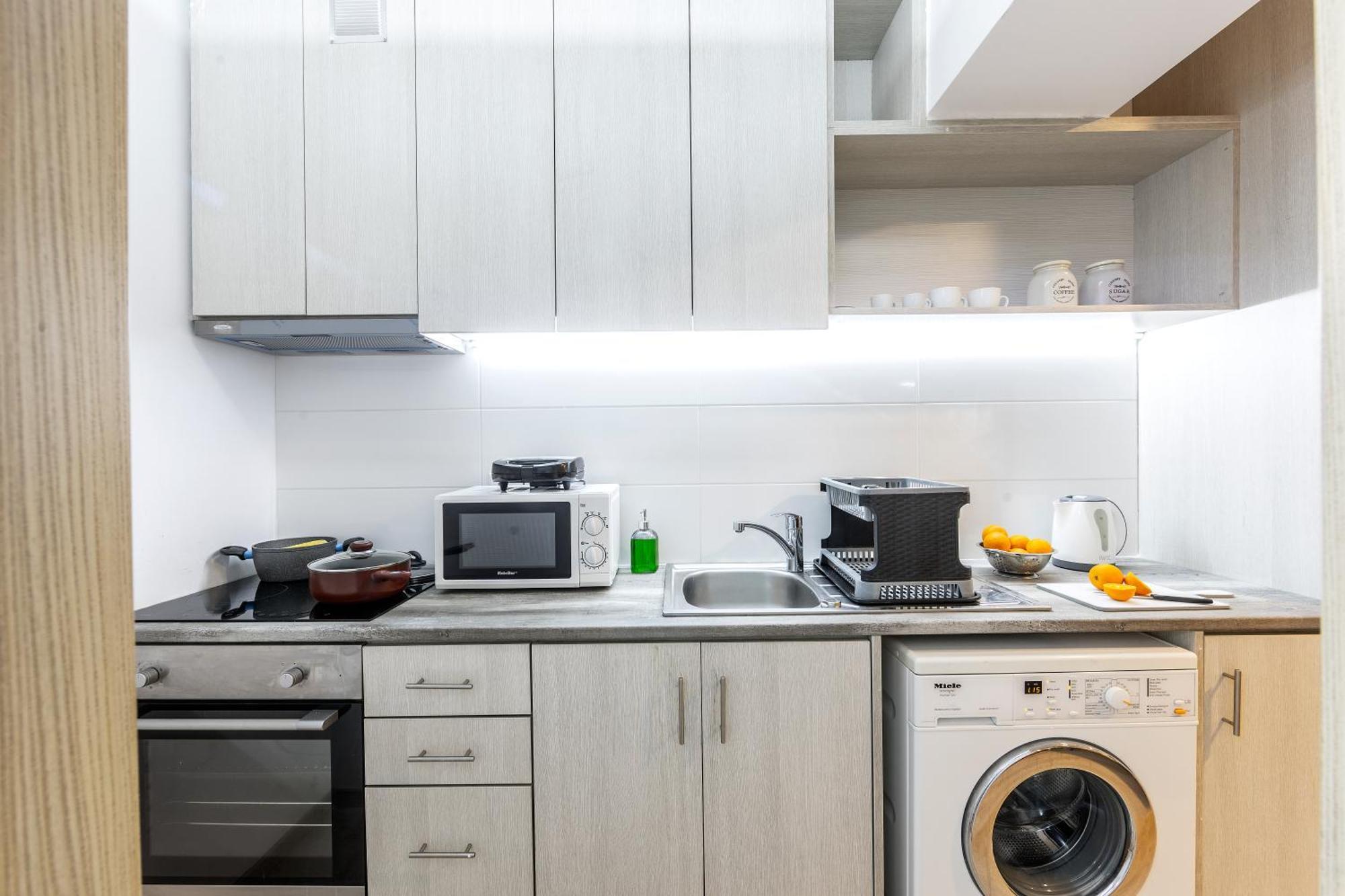 C-Premium Apts 100M From Beach And City Centre Larnaca Eksteriør billede