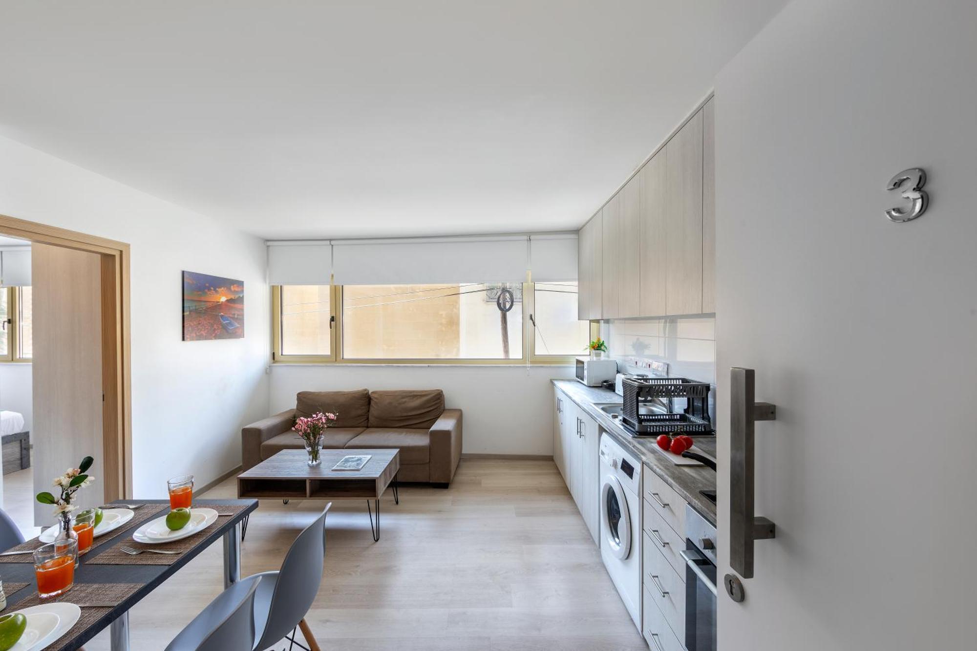 C-Premium Apts 100M From Beach And City Centre Larnaca Eksteriør billede