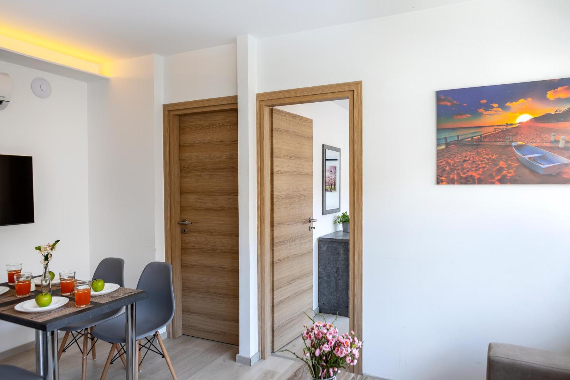 C-Premium Apts 100M From Beach And City Centre Larnaca Eksteriør billede